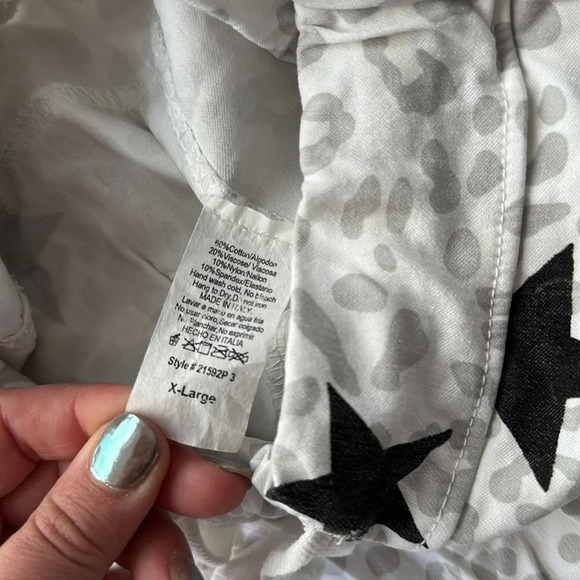 White cheetah/star pants - Picture 3 of 3